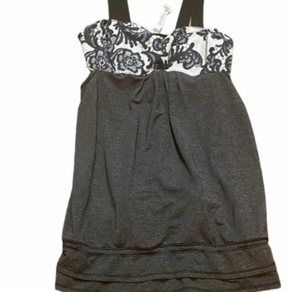 #159 Lululemon work out tank top